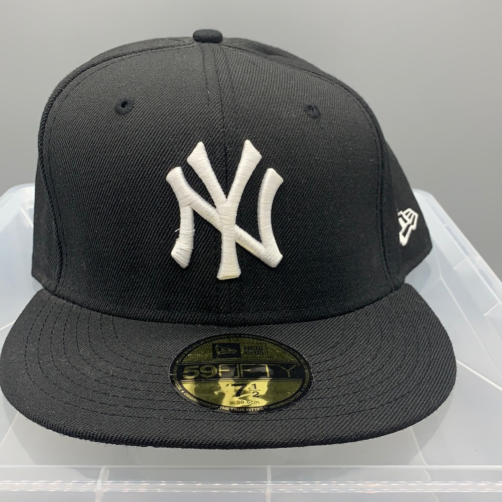 New York Yankees Black w/white 5950